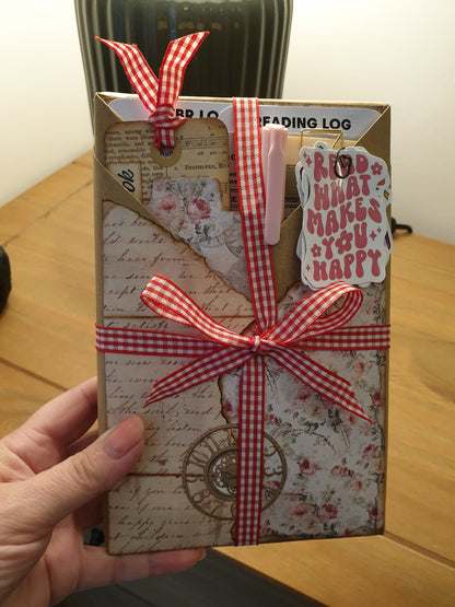 🎄 Festive Edition – Blind Date with a Book