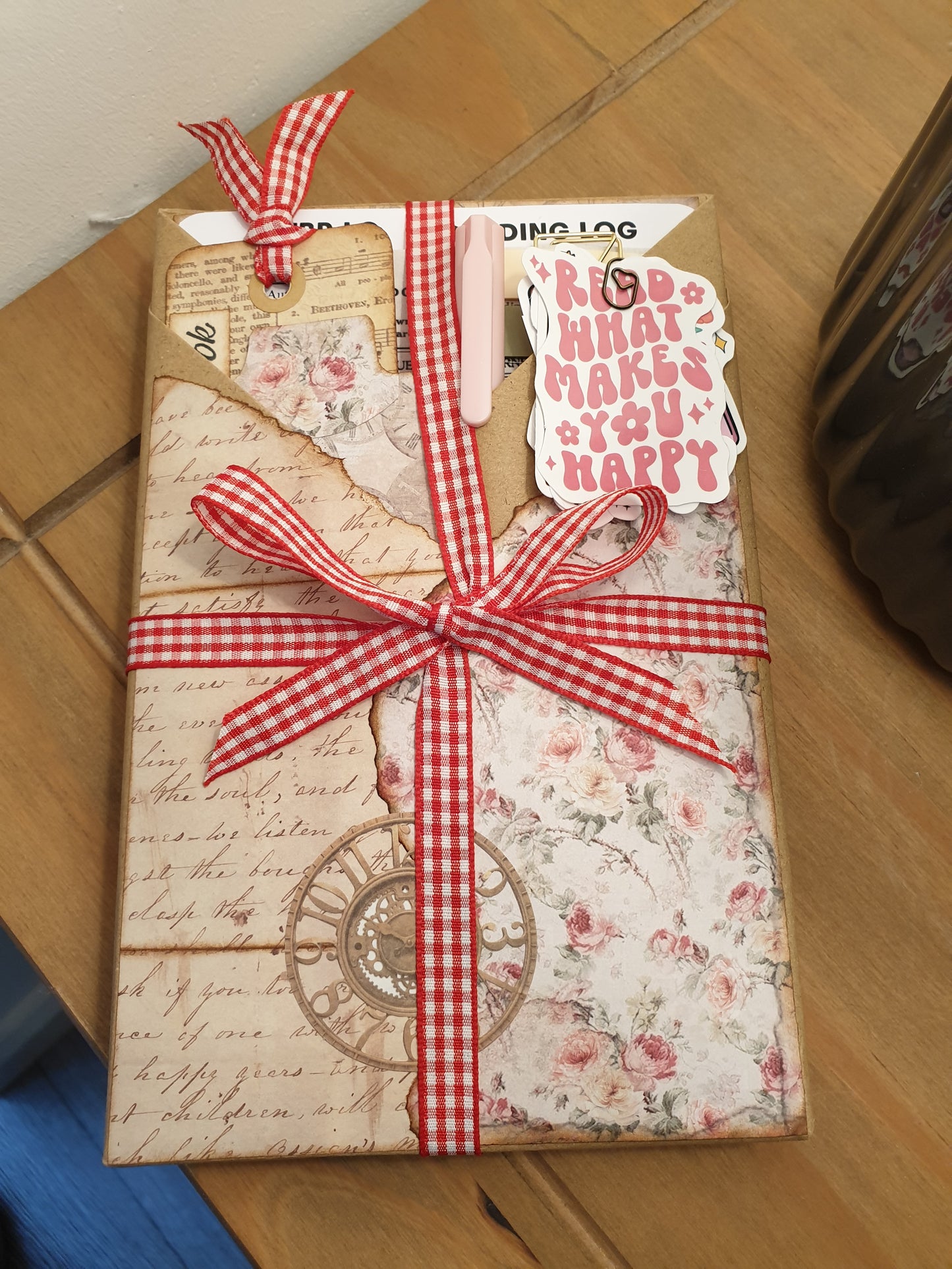 🎄 Festive Edition – Blind Date with a Book